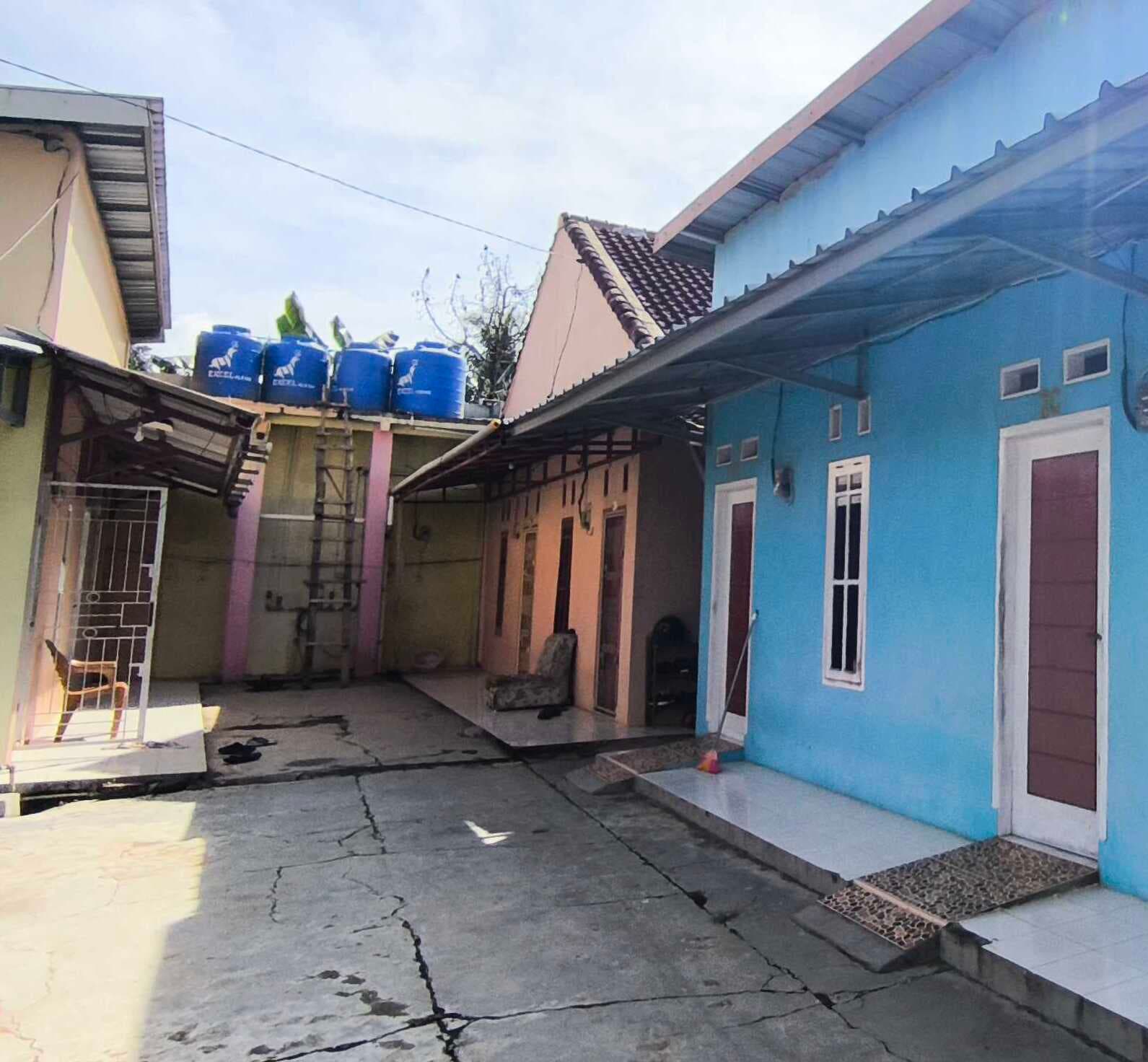 Tampak Depan Kontrakan 2